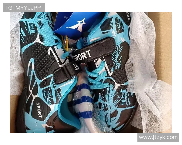 各大足球球星穿鞋码揭秘 如何选择适合自己的足球鞋尺码